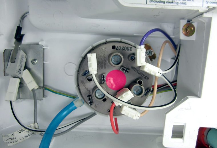 Замена датчика воды в стиральной машине Asko